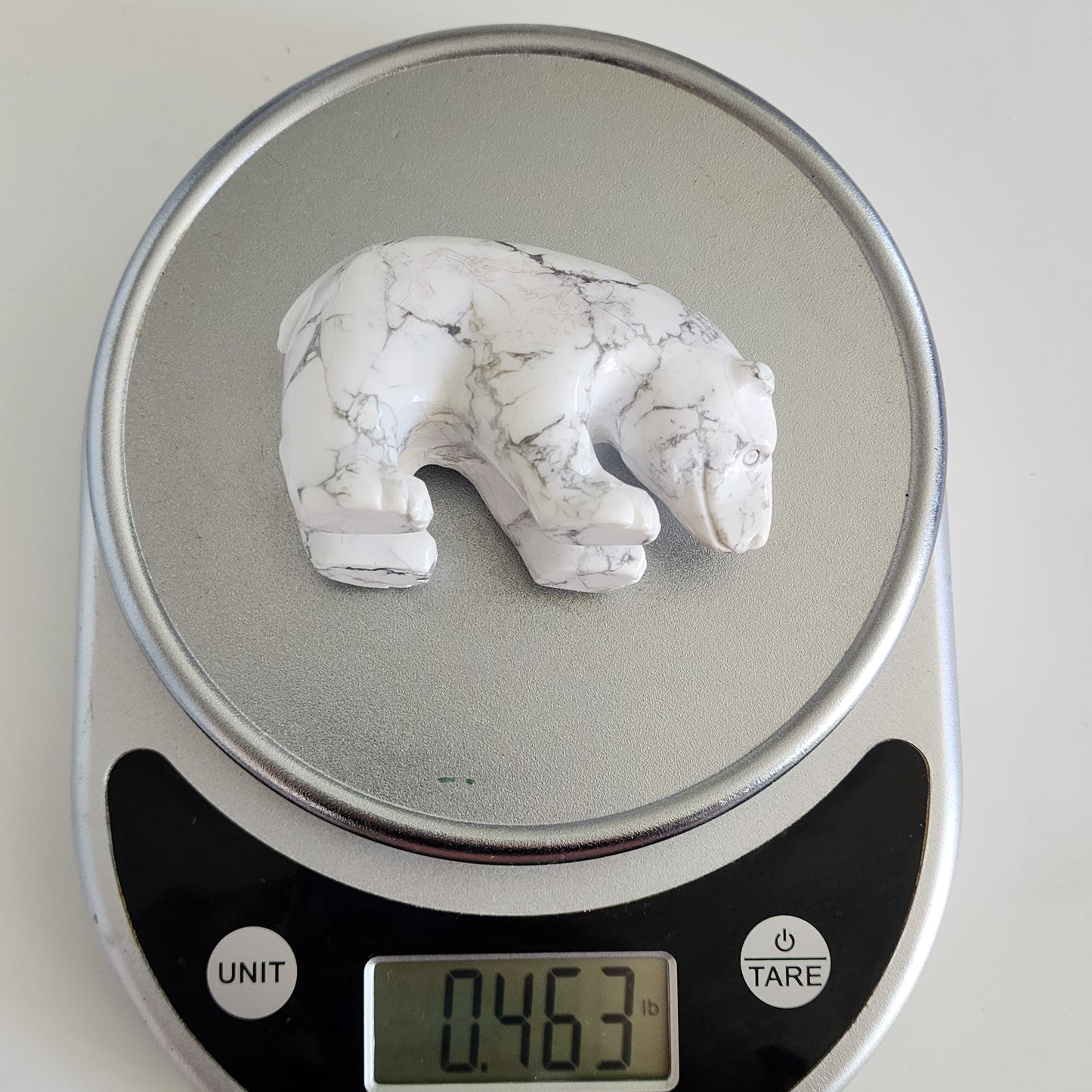 Howlite polar bear carving