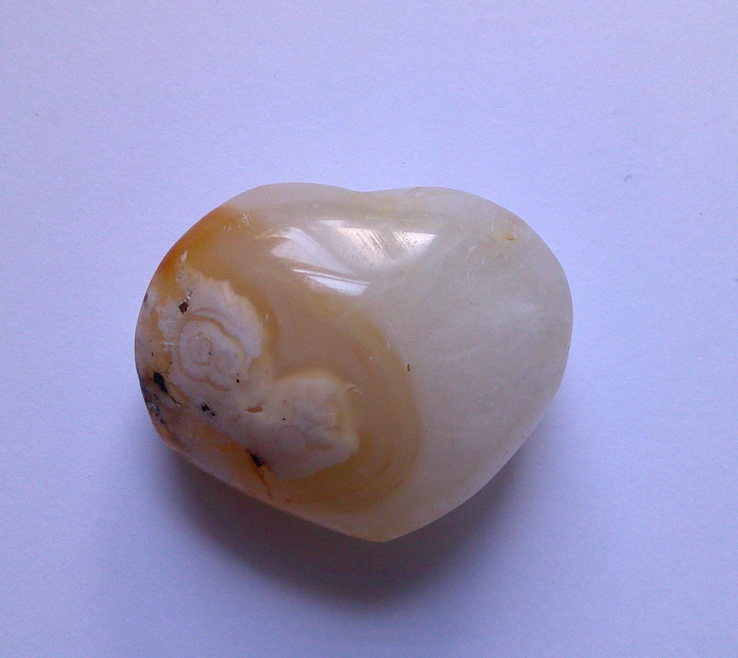Heart Shaped Flower Agate carving